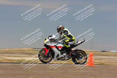 media/Jul-22-2022-TrackDaz (Fri) [[ca4971259a]]/Group B/130pm (Wheelie Bump)/